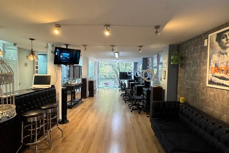 Gallery Tattoo & Piercing 1999